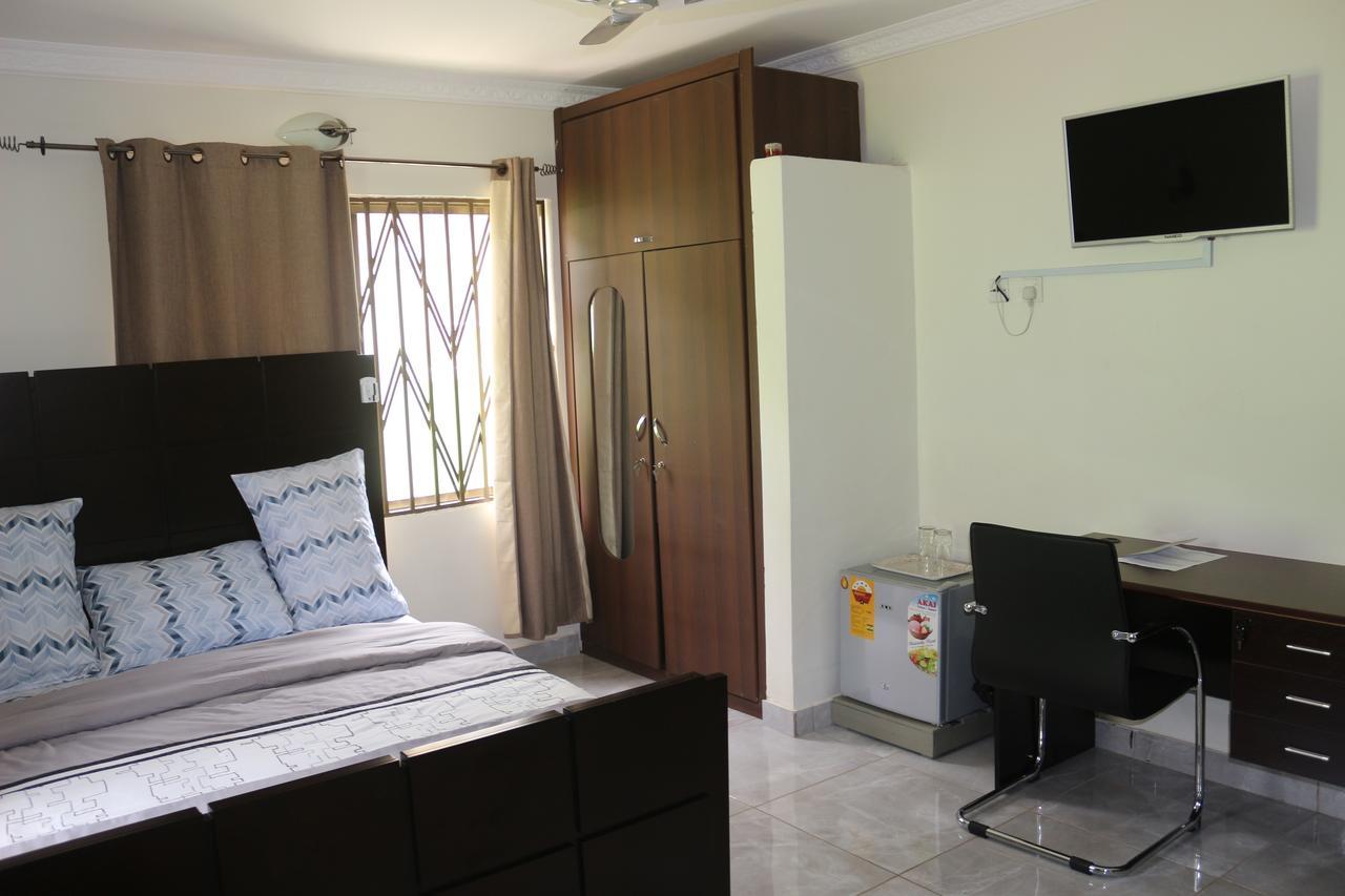 3A'S Guest House Akosombo Exteriör bild