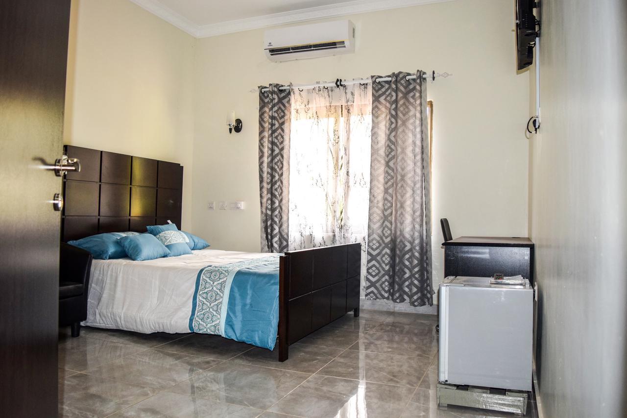 3A'S Guest House Akosombo Exteriör bild