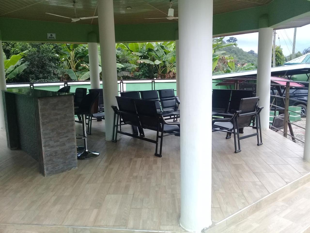 3A'S Guest House Akosombo Exteriör bild