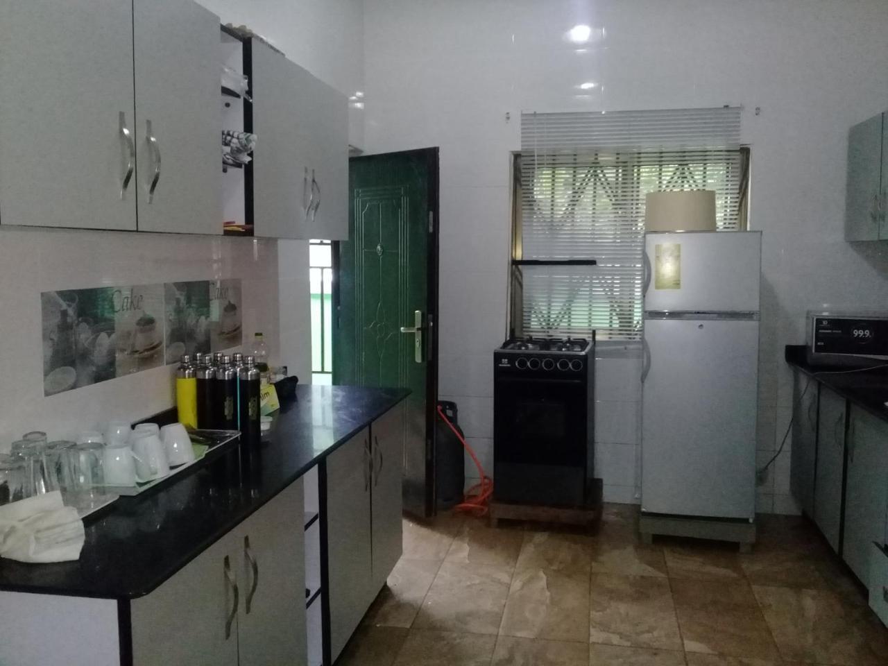 3A'S Guest House Akosombo Exteriör bild