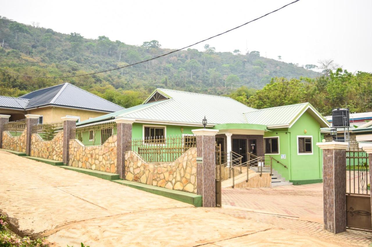 3A'S Guest House Akosombo Exteriör bild