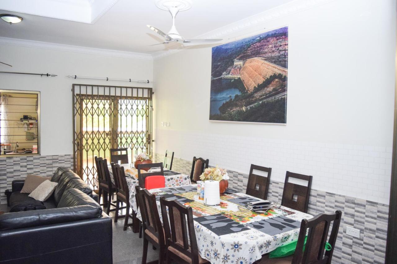 3A'S Guest House Akosombo Exteriör bild