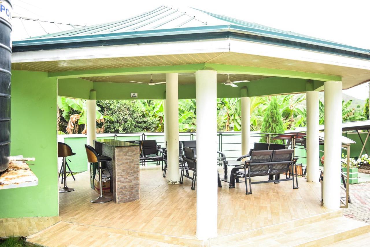 3A'S Guest House Akosombo Exteriör bild